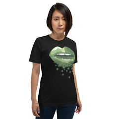 Womens-Funny-Sexy-Lips-Cannabis-Marijuana t-shirt